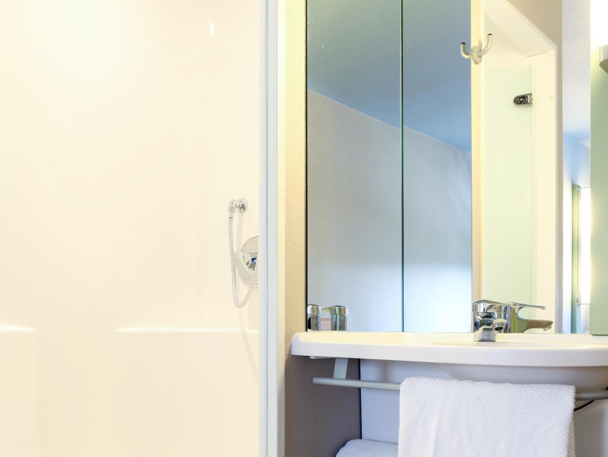 Ibis Budget Muenchen Putzbrunn Exterior foto